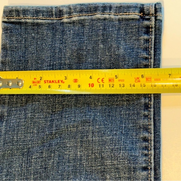Levi’s Women’s Denim Boyfriend Jeans Size 29 - Picture 8 of 8